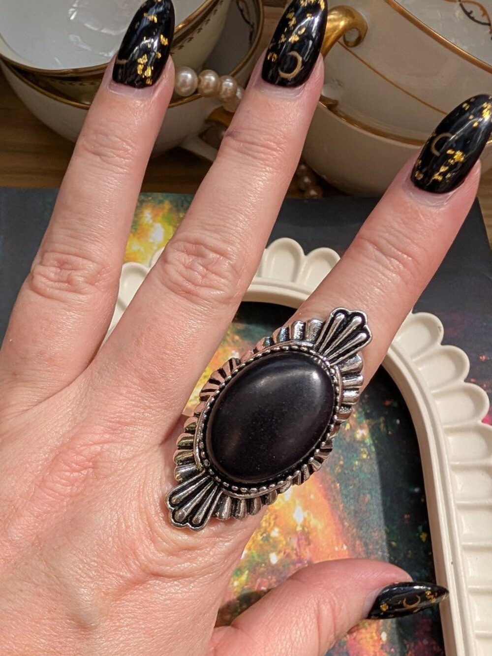 Vintage Boho Faux Onyx Silver Tone Boho Cocktail Costume Ring with Elastic Band